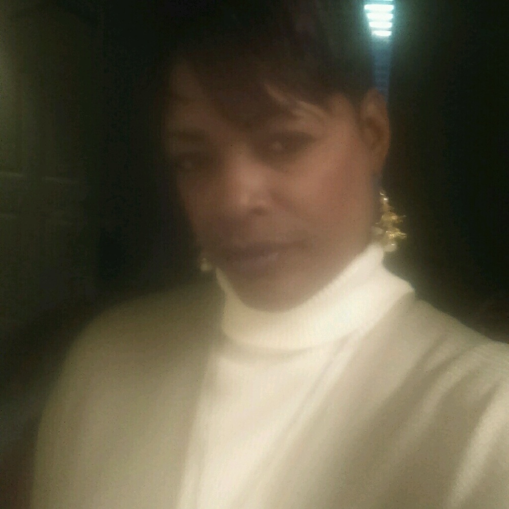 Meet your Posher, Felicia